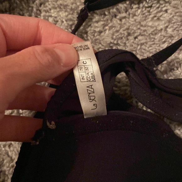 Lace bra - Picture 2 of 3